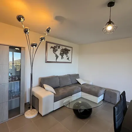 Apartament L'immortelle - T3 Avec Balcon Vue & Montagne Calenzana